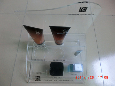 有機玻璃化妝品展示架 出口法國品質，提升品牌形象與產品陳列